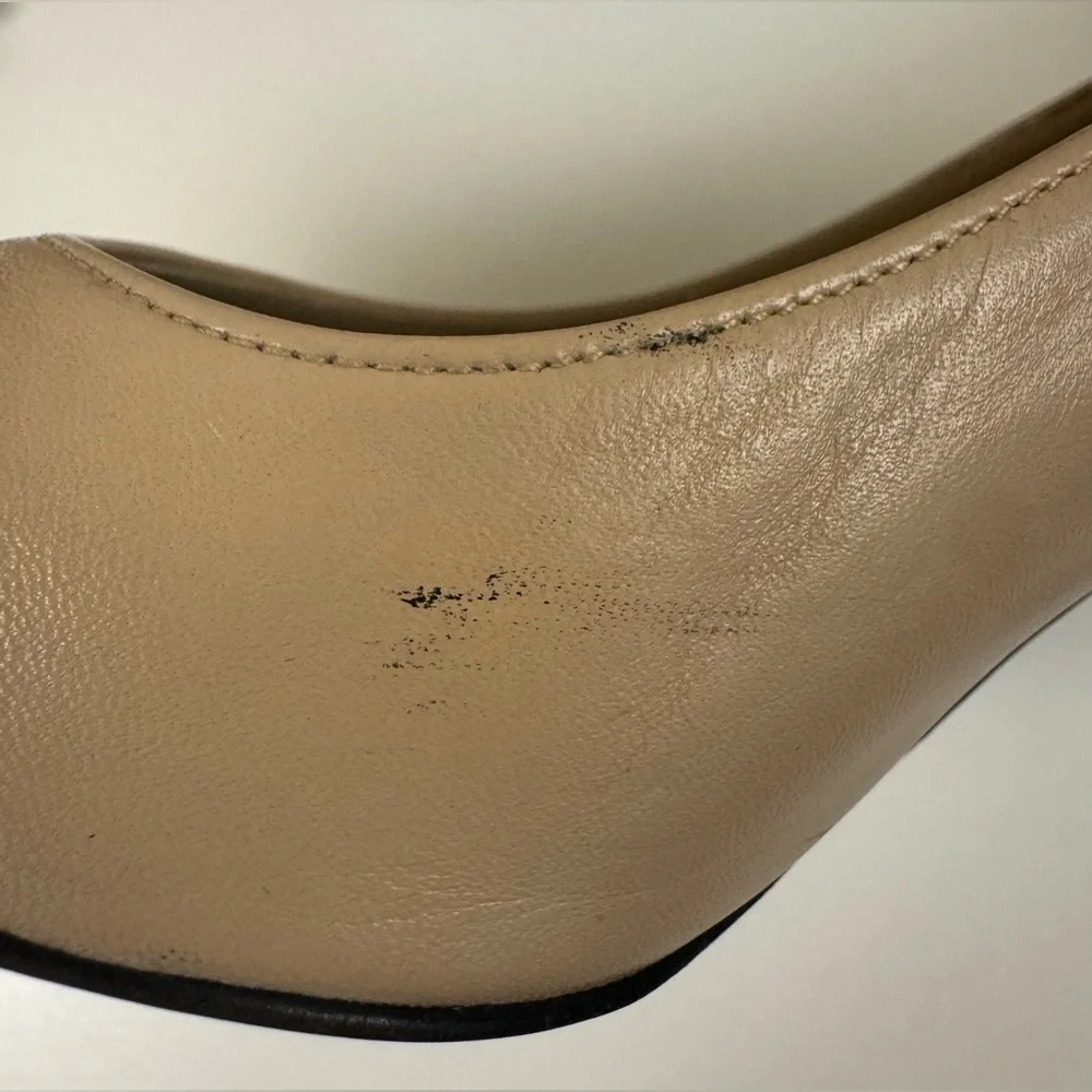 Stuart Weitzman Power 85 Leather Pumps in Adobe